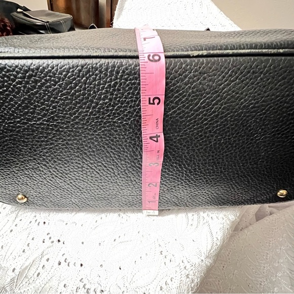 Dooney And Bourke Black Pebbled Leather Tassel Shopper Tote Purse. - Picture 9 of 10